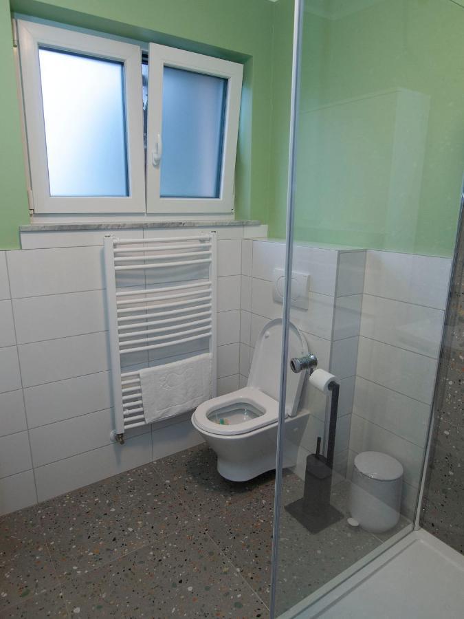 Holiday House Zarja - With Sauna And Hot Tub Bizeljsko ภายนอก รูปภาพ